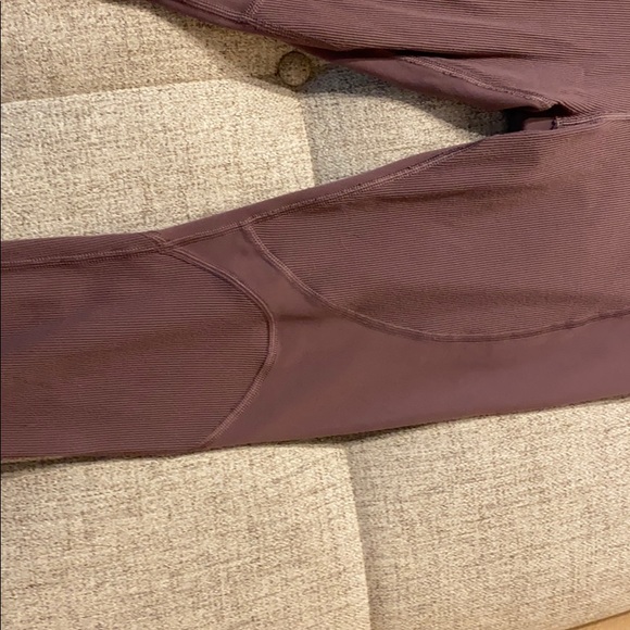 Athleta 7/8 Leggings - Picture 8 of 9